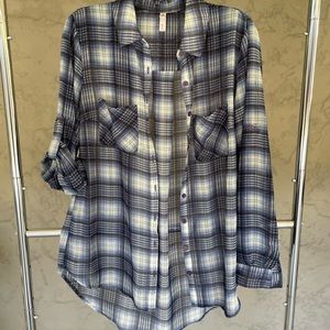 Vintage sheer, plaid Xhilaration button-up shirt. Size: Medium